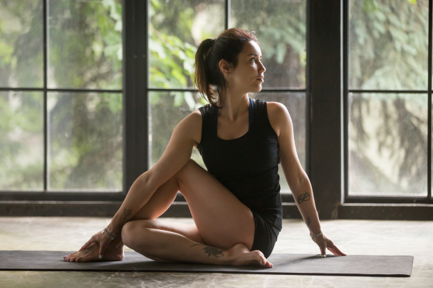 Ardha Matsyendrasana - Yoga Poses For Beginners
