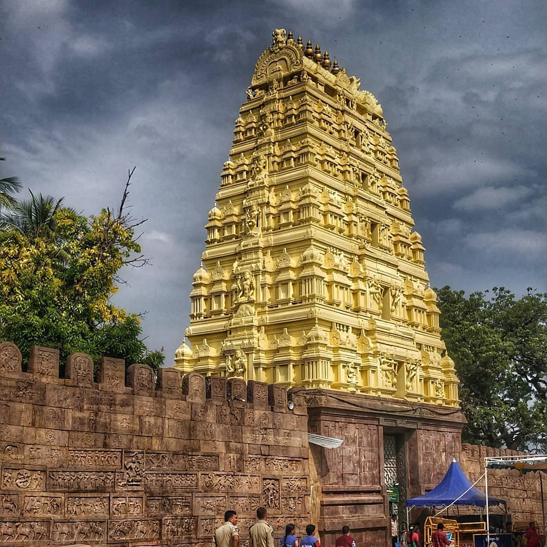 12 Jyotirlingas - Sri Bhramaramba Mallikarjuna Temple